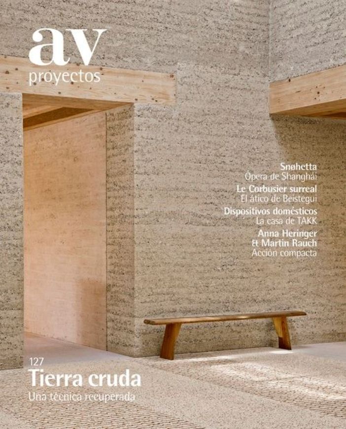 AV Proyectos 127: Tierra Cruda